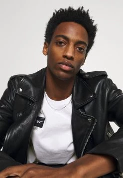 Prix Discount Pier One T-shirt imprimé t-shirts col rond homme 17 Prix Discount Pier One T-shirt imprimé t-shirts col rond homme -Pas Cher Pier One Boutique 7536ade908c14a24a42e7cff906a28d2