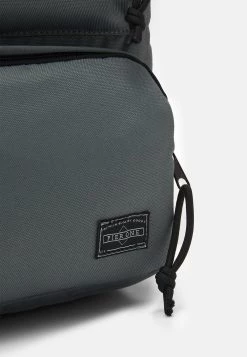 Pier One UNISEX - Sac à dos Qualité Fiable sacs compartiment pour pc portable -Pas Cher Pier One Boutique 76b4d64a2a4f40b38cc0ae365119fa78