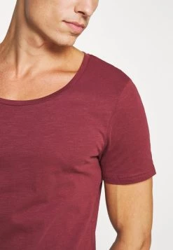 Pier One Prix De Lancement T-shirt basique t-shirts encolure large ronde homme -Pas Cher Pier One Boutique 79142112c76346a68ca033dd637e28d7