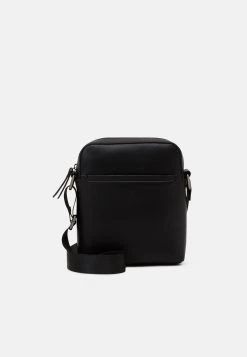 Pier One Sac bandoulière Prix Préférentiel sacs compartiment pour téléphone portable homme