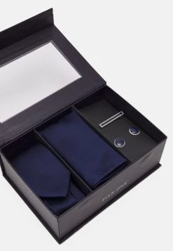 Pier One Bas Prix SET - Mouchoir de poche pochettes de costume couleur unie homme 14 Pier One Bas Prix SET - Mouchoir de poche pochettes de costume couleur unie homme -Pas Cher Pier One Boutique 7e1a852c2e8e4bccae434783e7d1e50c