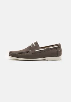 Pier One Vendre-Réclame Chaussures bateau rond homme