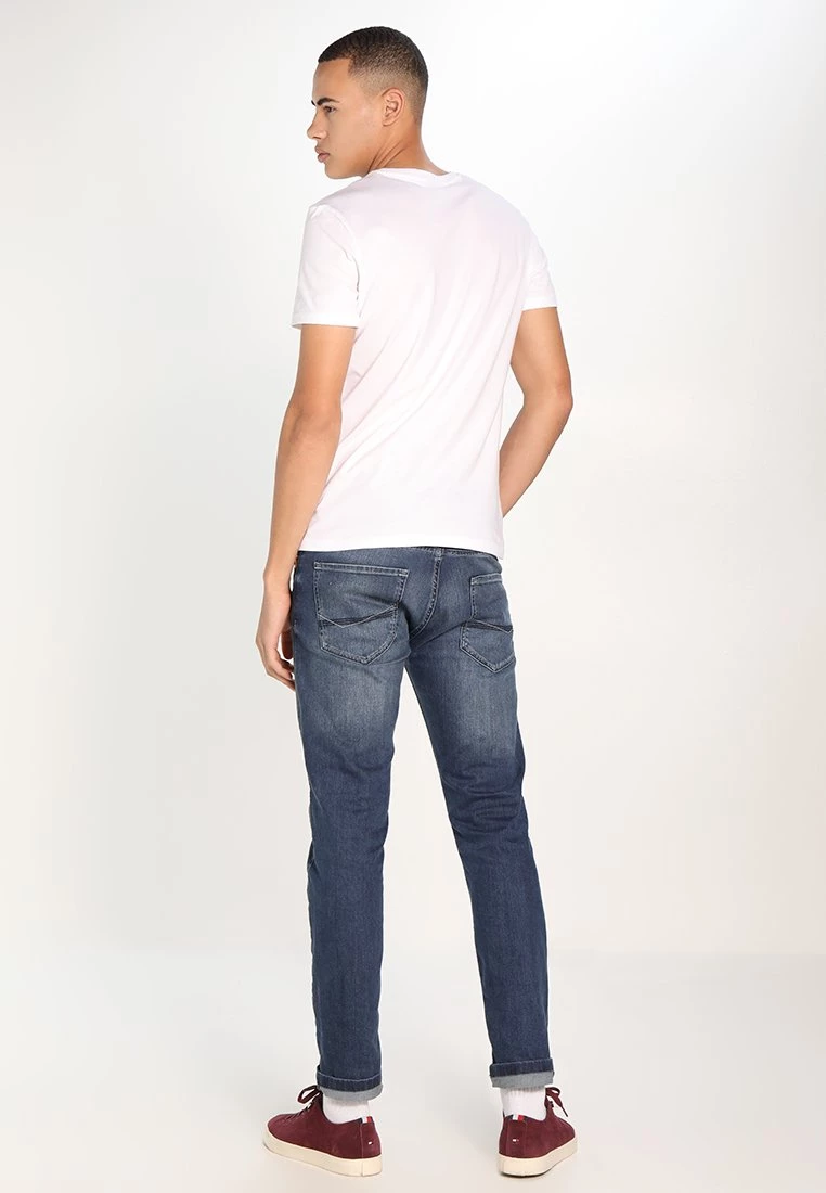 Pier One 3 PACK - T-shirt basique qualité absolue t-shirts & polos col en v homme 6 Pier One 3 PACK - T-shirt basique qualité absolue t-shirts & polos col en v homme – Image 4