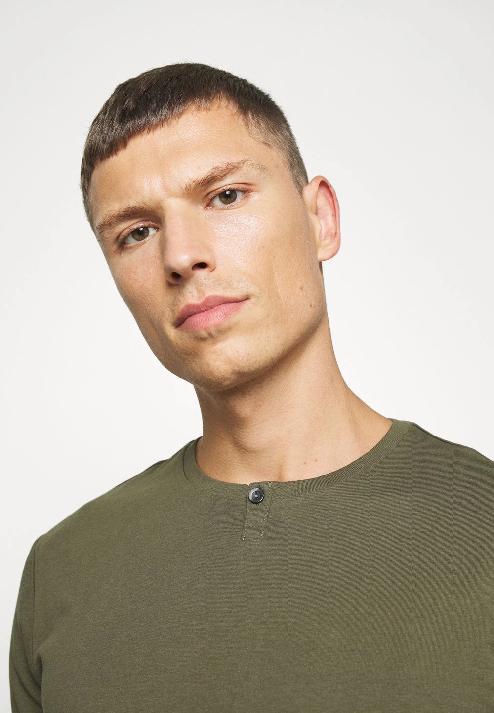 Soldes En Ligne Pier One T-shirt basique t-shirts col rond homme 6 Soldes En Ligne Pier One T-shirt basique t-shirts col rond homme – Image 4