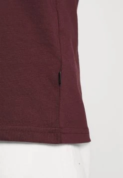 Prix Dégriffé Pier One 2 PACK - T-shirt basique t-shirts col rond homme 16 Prix Dégriffé Pier One 2 PACK - T-shirt basique t-shirts col rond homme -Pas Cher Pier One Boutique 81ec0b34d64f43b6926a088392c56823