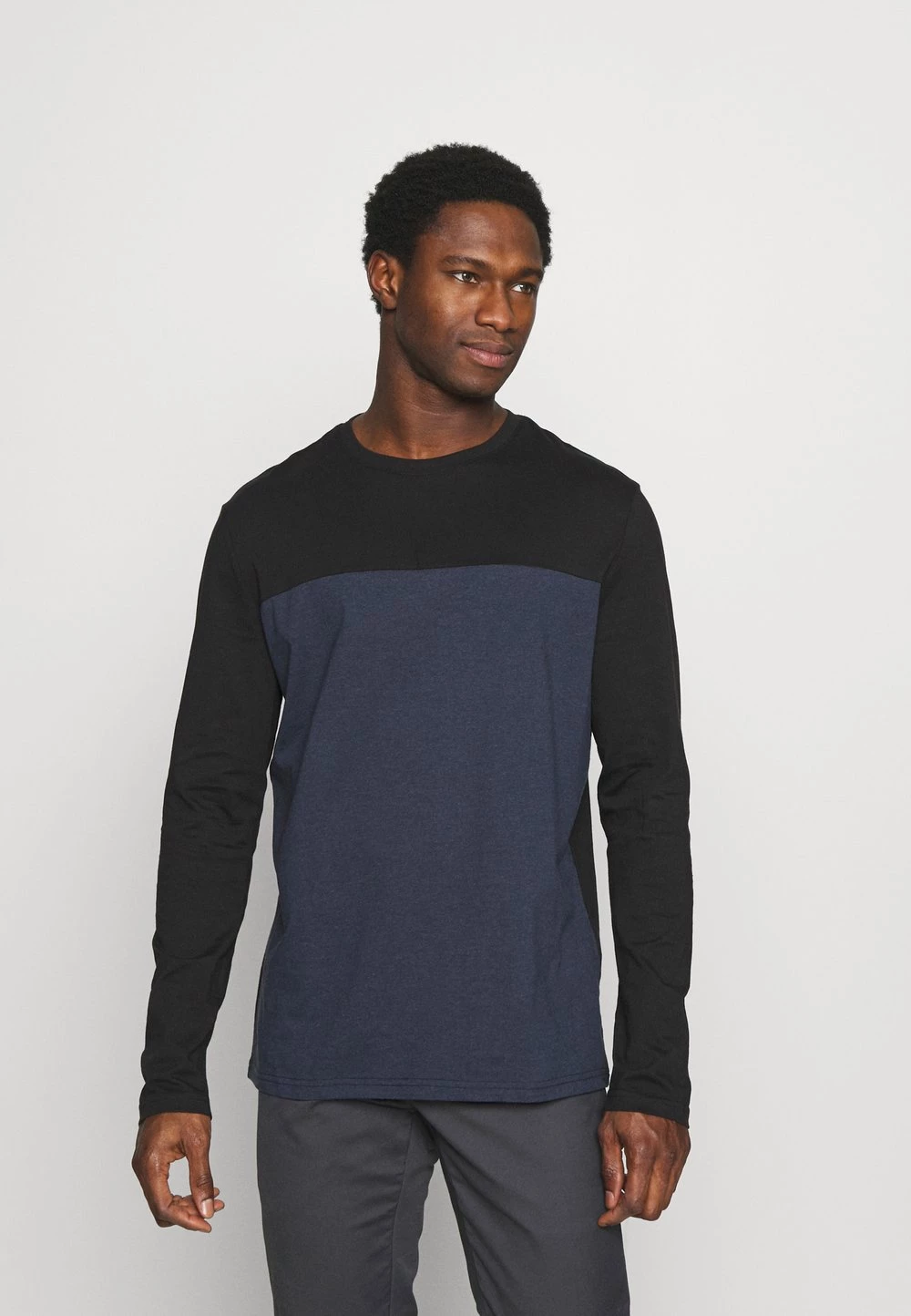 Pier One 50% Off De Vente T-shirt à manches longues t-shirts col rond homme 3 Pier One 50% Off De Vente T-shirt à manches longues t-shirts col rond homme