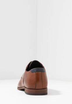 Pier One LEATHER - Derbies & Richelieus En Remise chaussures de ville rond homme -Pas Cher Pier One Boutique 85ed4a4ce90d47708a459aa5a2949103