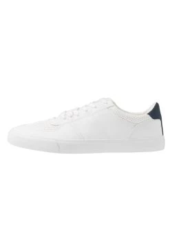 Pier One UNISEX - Baskets basses Assurance De l’Authenticité sneakers rond 15 Pier One UNISEX - Baskets basses Assurance De l’Authenticité sneakers rond -Pas Cher Pier One Boutique 8877700bf4cd4295b58a412f0d8751f6