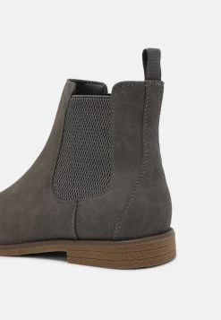Pier One Bottines - grey Marchandise de première qualité bottes rond homme -Pas Cher Pier One Boutique 8adc3e0b8b2c4ddf8fbad6daba17a5ca