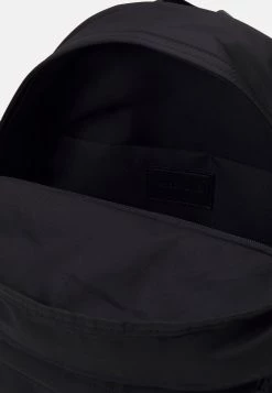 Pier One Prix Malin UNISEX - Sac à dos sacs et bagages compartiment pour téléphone portable -Pas Cher Pier One Boutique 8af6ccce71d24702a9dcafc59b229830