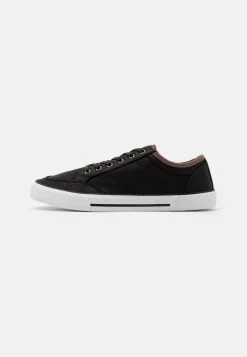 Pier One Prix Acceptable Baskets basses baskets & sneakers rond homme 17 Pier One Prix Acceptable Baskets basses baskets & sneakers rond homme -Pas Cher Pier One Boutique 8c09d4baca8345adb6a32a9f3d09d408 2