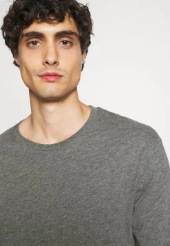 Pier One Pyjama Prix Affortable pyjamas normale homme -Pas Cher Pier One Boutique 8eca8468bd0549f38d542e8d800d8311