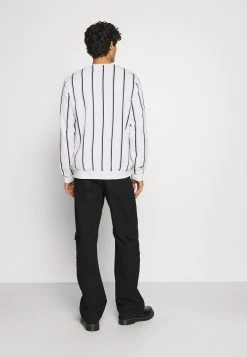 Pier One Sweatshirt Prix Aimable pulls et gilets col rond homme -Pas Cher Pier One Boutique 8fbbf9b937c34bbd98c1567373822c26