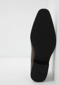 Prix Dégriffé Pier One Derbies & Richelieus derbies et richelieus carré homme -Pas Cher Pier One Boutique 8fe8860d4eb942cf935dd8d8b749f140