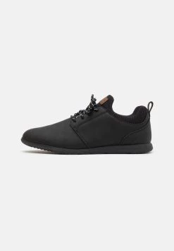 Pier One Rabais UNISEX - Chaussures à lacets derbies et richelieus rond