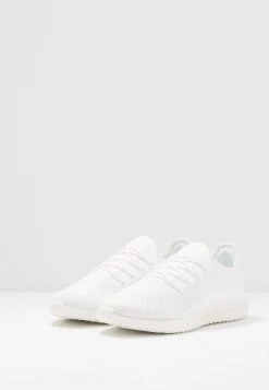 Pier One Meilleur Prix Garanti UNISEX - Baskets basses baskets & sneakers rond homme 11 Pier One Meilleur Prix Garanti UNISEX - Baskets basses baskets & sneakers rond homme -Pas Cher Pier One Boutique 93e1d21956e241058fe72f82738151eb