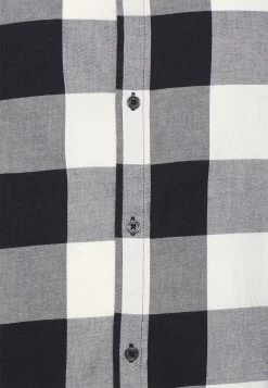 Pier One Chemise Première Qualité chemises col à boutons homme -Pas Cher Pier One Boutique 94c7fb4ac6244bb68d07f25b695f2215