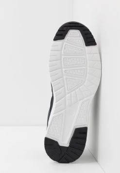 Pier One Baskets basses Assurance De l’Authenticité sneakers rond homme 14 Pier One Baskets basses Assurance De l’Authenticité sneakers rond homme -Pas Cher Pier One Boutique 95f144b5e09a4820a52ecdcee9154adc