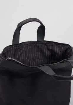 Prix Équitable Pier One UNISEX - Sac à dos sacs compartiment pour téléphone portable -Pas Cher Pier One Boutique 97a14564f960490a817611053ade9f36