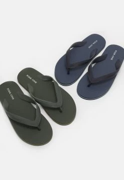 Pier One En promotion 2 PACK - Tongs sandales et tongs ouvert homme -Pas Cher Pier One Boutique 98c68cd56e3c4bfc9f377cae2c05aed5