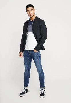 Pier One Pullover Vendre-Réclame pulls et gilets col rond homme -Pas Cher Pier One Boutique 9b555e89b6464720bd5a3c410efa8716