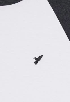 Prix Dégriffé Pier One 2 PACK - T-shirt basique t-shirts col rond homme 18 Prix Dégriffé Pier One 2 PACK - T-shirt basique t-shirts col rond homme -Pas Cher Pier One Boutique 9b5a55e295bd4f49ac51fd43c4bca8b2