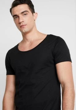 Pier One Prix Préférentiel T-shirt basique t-shirts encolure large ronde homme -Pas Cher Pier One Boutique 9f509f254df448bbafd289865720f0e8