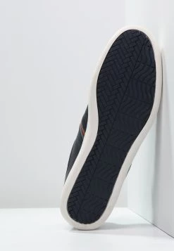 Pier One Baskets basses Première Qualité sneakers rond homme -Pas Cher Pier One Boutique 9f72e9d19e3b46c683e32a446305bc48