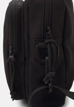 Pier One Un Tarif Préférentiel UNISEX - Sac bandoulière sacs fermeture éclair homme -Pas Cher Pier One Boutique a17d97096c6e4156b995100cbedff36b