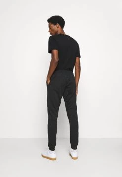 Pier One Pantalon de survêtement Un Tarif Préférentiel pantalons haute homme 12 Pier One Pantalon de survêtement Un Tarif Préférentiel pantalons haute homme -Pas Cher Pier One Boutique a1b709fa2c32431482f95b3eb7300192