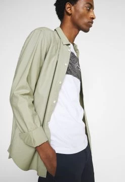 Prix Malin Pier One T-shirt imprimé t-shirts col rond homme 16 Prix Malin Pier One T-shirt imprimé t-shirts col rond homme -Pas Cher Pier One Boutique a1ea186a890342a289d28dd9a6c48aa1