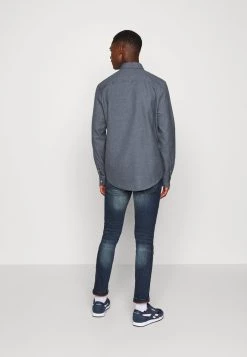 Prix De Rêve Pier One Chemise chemises col à boutons homme -Pas Cher Pier One Boutique a28e7df6f9f24560a7b7d161ecea3b4b