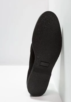 Pier One LEATHER - Chaussures à lacets Qualité Excellente derbies et richelieus rond homme -Pas Cher Pier One Boutique a5a33f8bbc2446329cbd7c67f3e4bdde