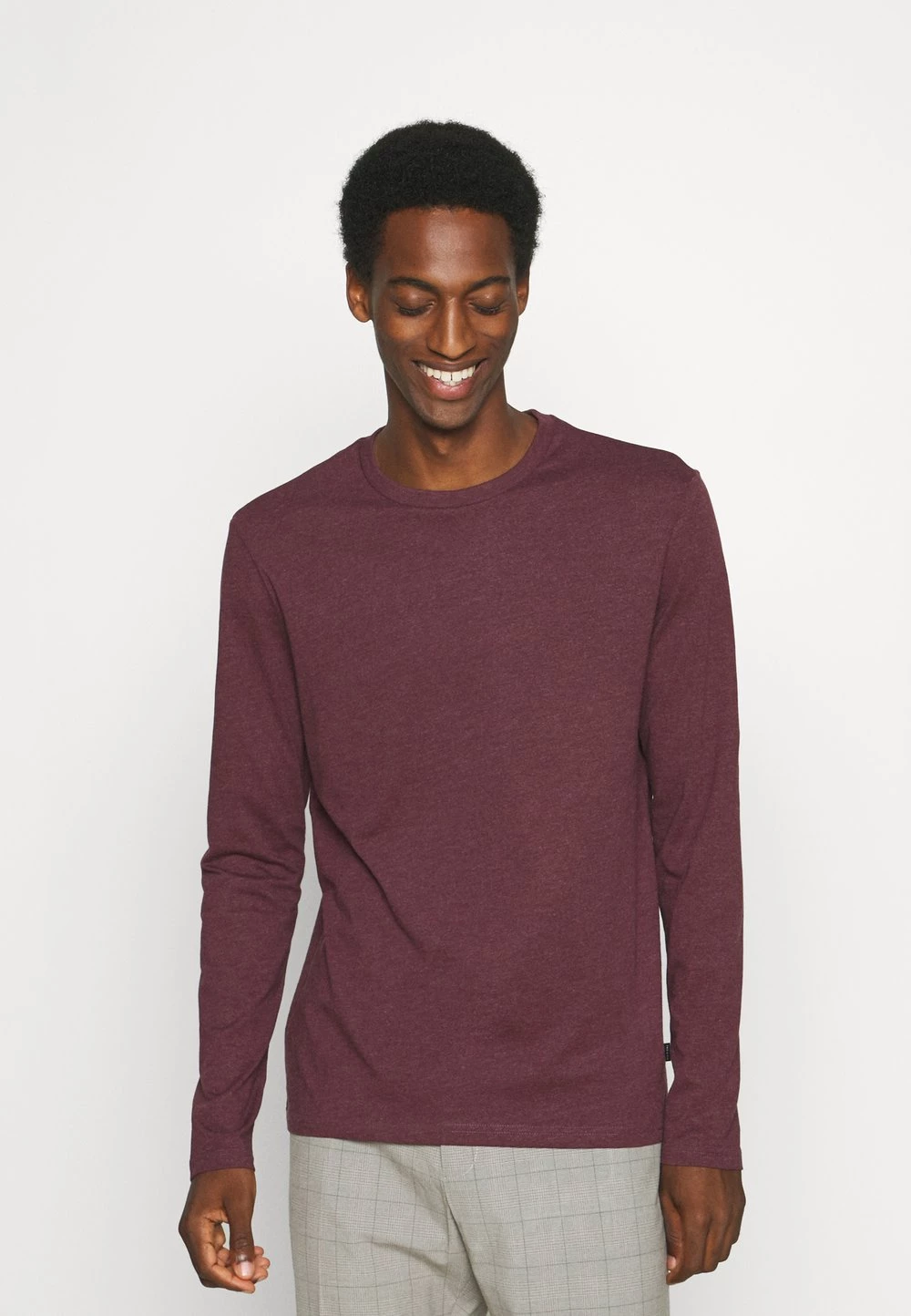 Prix Réduit Pier One 3 PACK - T-shirt à manches longues t-shirts col rond homme 4 Prix Réduit Pier One 3 PACK - T-shirt à manches longues t-shirts col rond homme – Image 2