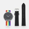 Pier One Marchandise de première qualité PRIDE SET UNISEX - Montre montres et bijoux boucle ardillon -Pas Cher Pier One Boutique a6867c953df74750a7371031b139d528