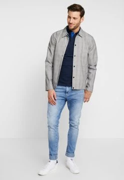 Pier One Pas Cher Polo t-shirts col polo homme 12 Pier One Pas Cher Polo t-shirts col polo homme -Pas Cher Pier One Boutique ab5c7f866eb24b108327c8e3e7885514