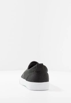 Pier One UNISEX - Mocassins Soldes En Ligne mocassins et loafers rond 12 Pier One UNISEX - Mocassins Soldes En Ligne mocassins et loafers rond -Pas Cher Pier One Boutique ac0647b096e043ea8dec944e8ba93f6a