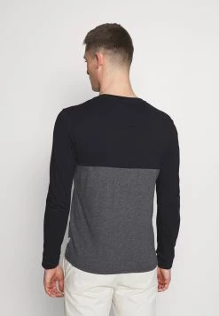 Prix Acceptable Pier One T-shirt à manches longues t-shirts & polos col rond homme 11 Prix Acceptable Pier One T-shirt à manches longues t-shirts & polos col rond homme -Pas Cher Pier One Boutique af0b5643af9a4ea8a122e2591b6b14bb