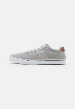Pier One UNISEX - Baskets basses Prix Bradés sneakers rond -Pas Cher Pier One Boutique afd0c07fef5442aeb9d3de1d0d346cea 1