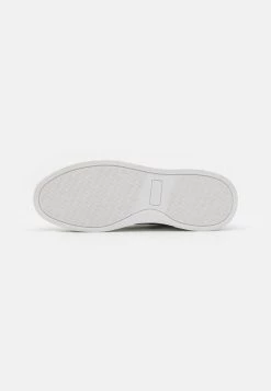 Pier One Rabais UNISEX - Baskets basses baskets & sneakers rond 12 Pier One Rabais UNISEX - Baskets basses baskets & sneakers rond -Pas Cher Pier One Boutique afe0322babdc4d63a80e658fbdf78d79