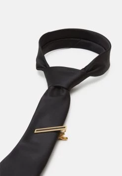 Pier One Garantie De Qualité 100% SET - Mouchoir de poche pochettes de costume couleur unie homme 15 Pier One Garantie De Qualité 100% SET - Mouchoir de poche pochettes de costume couleur unie homme -Pas Cher Pier One Boutique b01ba15170c04400bc215da586d5113c