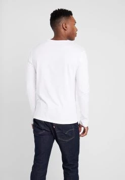 Pier One T-shirt à manches longues Vendre t-shirts col rond homme -Pas Cher Pier One Boutique b2c53e1239ce4cbb97e2f4dd1a88ae6b