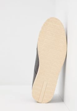 Pier One Chaussures à lacets Prix Compétitif derbies et richelieus rond homme -Pas Cher Pier One Boutique b42649191b85461da69aabd286a2a4b4