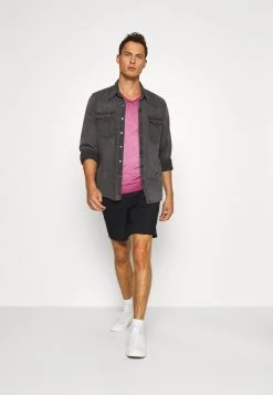 Pier One Qualité garantie 100% T-shirt basique t-shirts col en v homme -Pas Cher Pier One Boutique b4657850f6fc4684a493ea06cddd8578