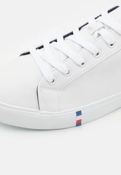 Pier One Prix Gelé UNISEX - Baskets basses baskets & sneakers rond -Pas Cher Pier One Boutique b4f8bc3a381845e8a6c42698c99e61bf