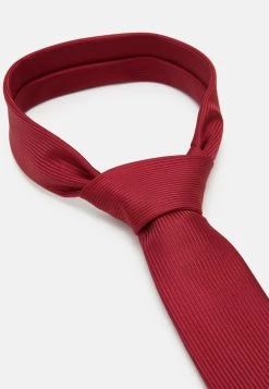 Prix Gelé Pier One SET - Cravate cravates et nœuds papillon couleur unie homme 16 Prix Gelé Pier One SET - Cravate cravates et nœuds papillon couleur unie homme -Pas Cher Pier One Boutique b67790f4067549b79c27149d86adc0f9