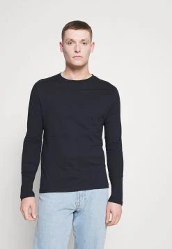 Pier One 5 PACK - T-shirt à manches longues Prix Exclusifs t-shirts col rond homme -Pas Cher Pier One Boutique b6bd0ebd2c8b455da43c6a1b757461c3