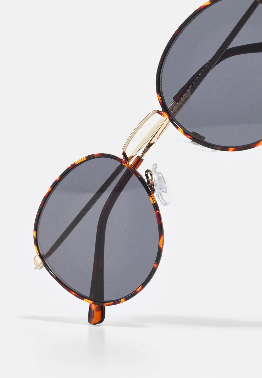 Prix Malin Pier One UNISEX - Lunettes de soleil ronde 6 Prix Malin Pier One UNISEX - Lunettes de soleil ronde – Image 4