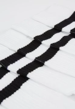 Prix De Rêve Pier One 5 PACK - Chaussettes sous-vêtements & chaussettes homme homme -Pas Cher Pier One Boutique bba04d20a797407b9b5f49c4e56503ef