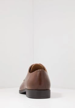 Prix Bradés Pier One Derbies & Richelieus derbies et richelieus carré homme -Pas Cher Pier One Boutique befd877d1a6a42d584ca3dcafc2e5573